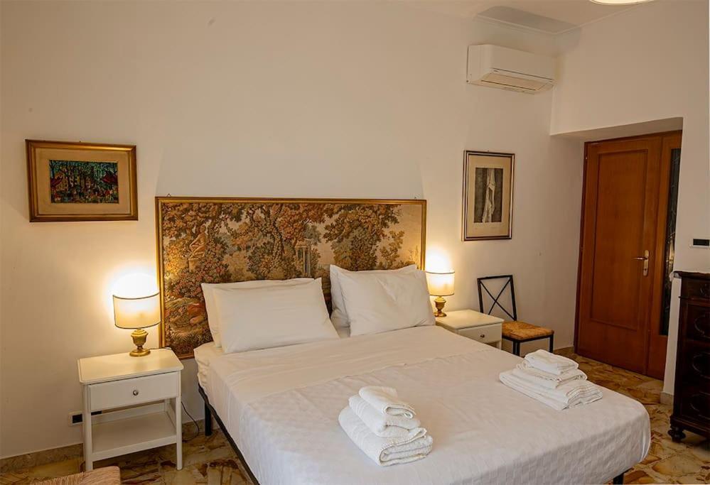 Dimora Al Colosseo, 2 Bedrooms Řím Exteriér fotografie